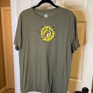 BUC-EES’ Collectable Sunflower Graphic Olive Unisex T-Shirt